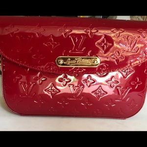Louis Vuitton Rodeo Drive Bag vernis pomme d’amour